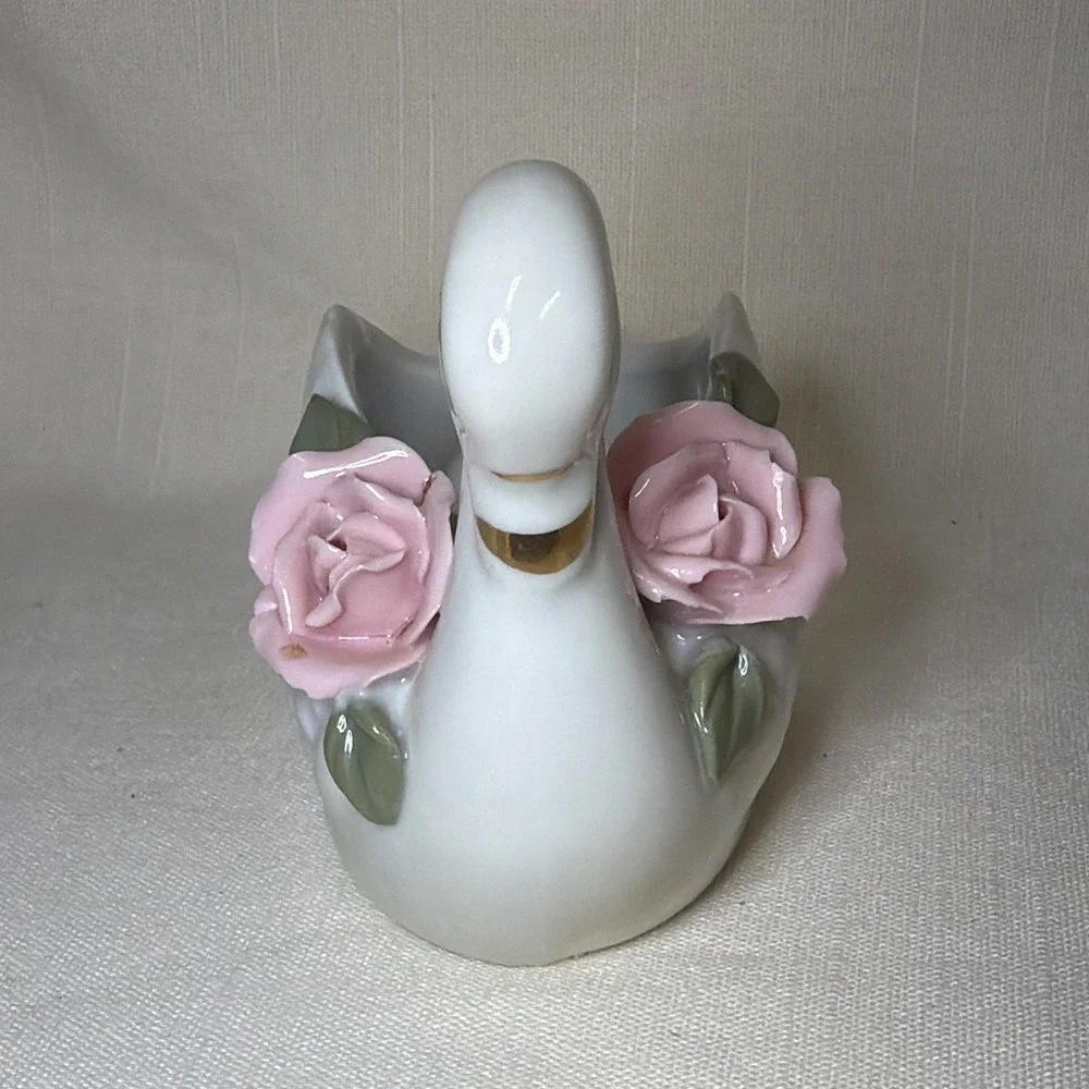 Vintage Swan‎ Mini Trinket Dish With Pink Roses And Gold Accents